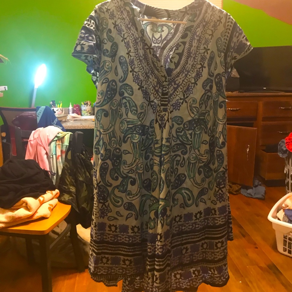 Blue paisleys dress